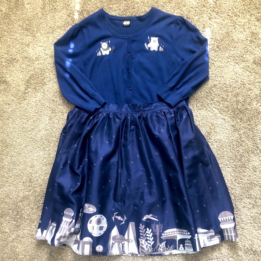 Retired Her Universe/Disney Parks Ewok Cardigan